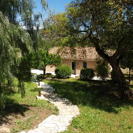 Casa de Férias Domaine De La Navicelle Le Pradet