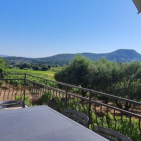 Casa de Férias Domaine De La Navicelle Le Pradet